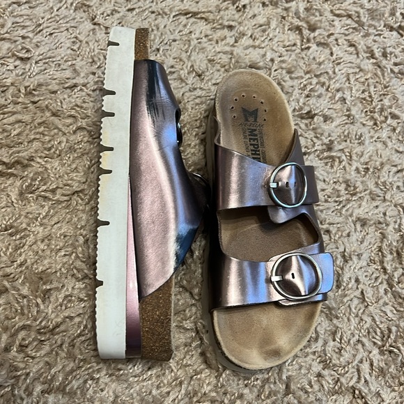 MEPHISTO Buckle Sandals Metallic Rose Gold Size 38 | 8 - Picture 9 of 15